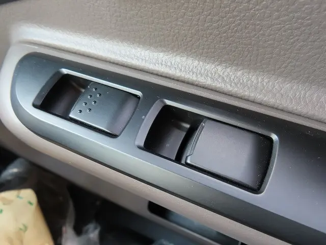 三菱 キャンター 2RG-FBA20(2WD)の写真22