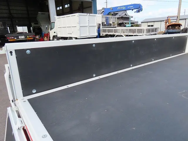 三菱 キャンター 2RG-FBA20(2WD)の写真29