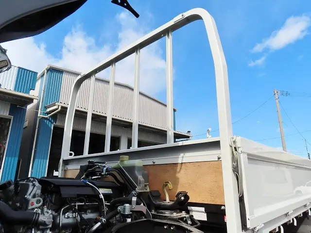 三菱 キャンター 2RG-FBA20(2WD)の写真37