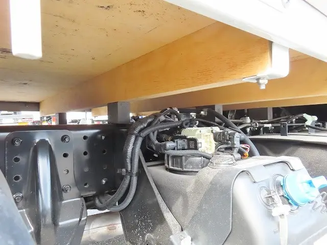 三菱 キャンター 2RG-FBA20(2WD)の写真43