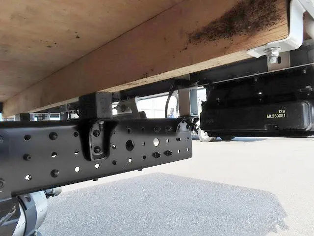 三菱 キャンター 2RG-FBA20(2WD)の写真45