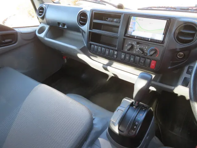 日野 デュトロ 2KG-XZU712M(2WD)の写真16