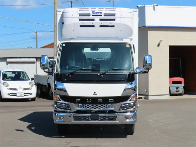 三菱 キャンター 2RG-FBAV0(2WD)の写真6