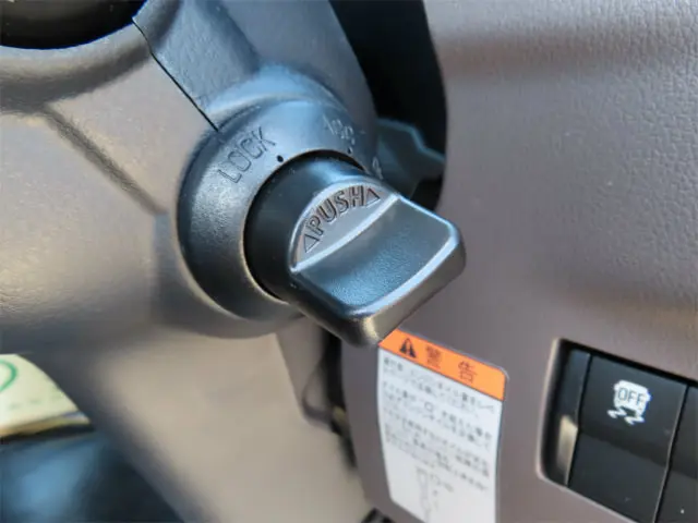 三菱 キャンター 2RG-FBAV0(2WD)の写真21