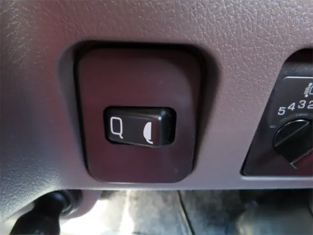 三菱 キャンター 2RG-FEB50(2WD)の写真18