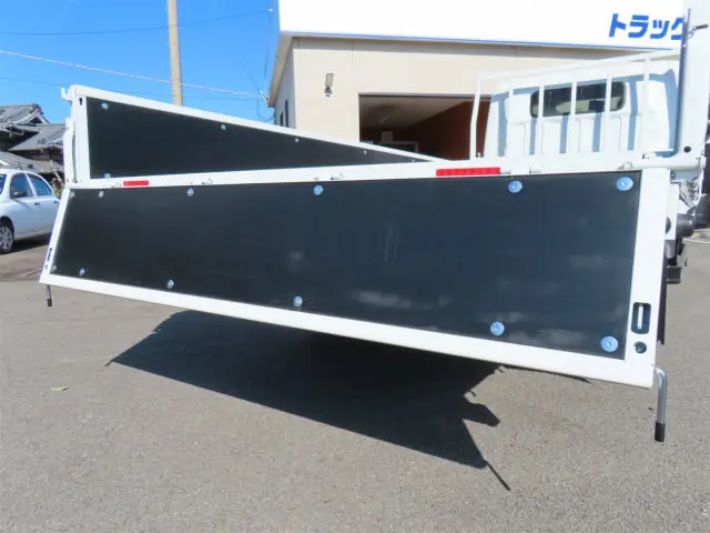 三菱 キャンター 2RG-FEB50(2WD)の写真32