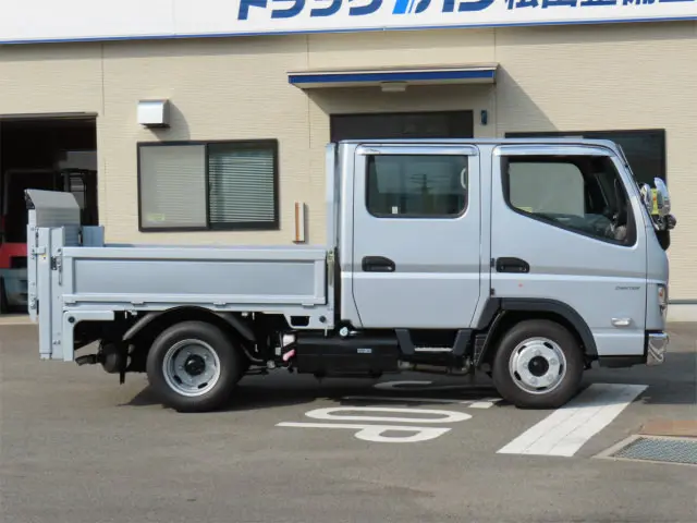 三菱 キャンター 2RG-FBA20(2WD)の写真5