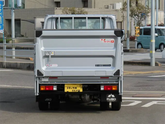 三菱 キャンター 2RG-FBA20(2WD)の写真7