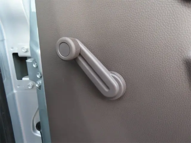 三菱 キャンター 2RG-FBA20(2WD)の写真24