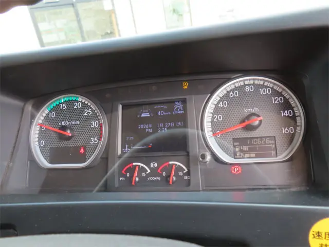 いすゞ フォワード 2RG-FSR90S2(2WD)の写真9