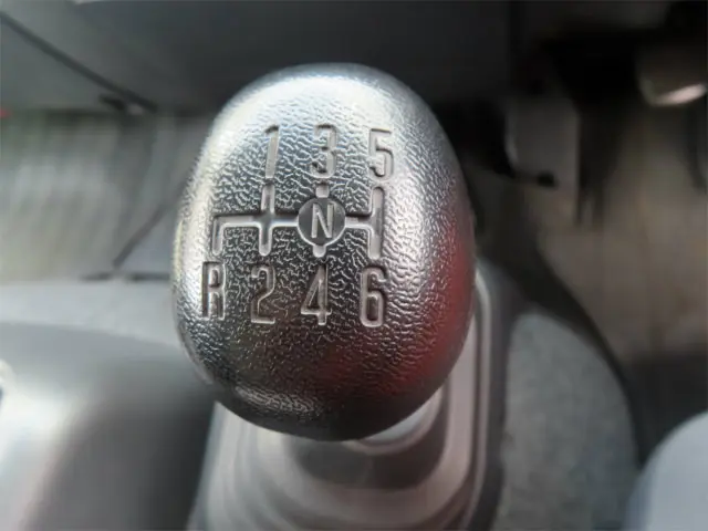いすゞ フォワード 2RG-FSR90S2(2WD)の写真14