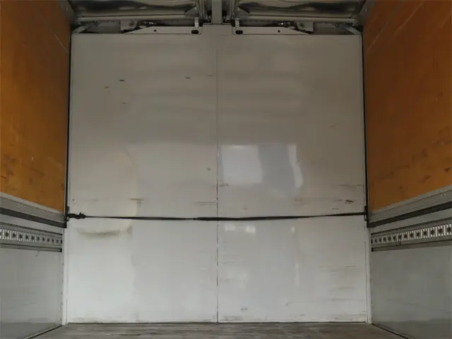 いすゞ フォワード 2RG-FSR90S2(2WD)の写真24