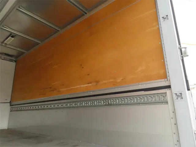 いすゞ フォワード 2RG-FSR90S2(2WD)の写真25