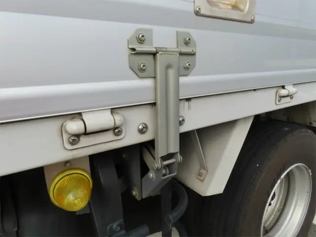 いすゞ フォワード 2RG-FSR90S2(2WD)の写真36