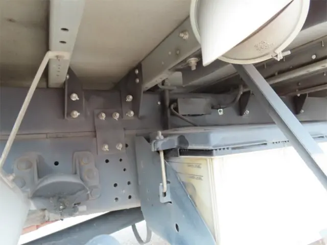 いすゞ フォワード 2RG-FSR90S2(2WD)の写真46