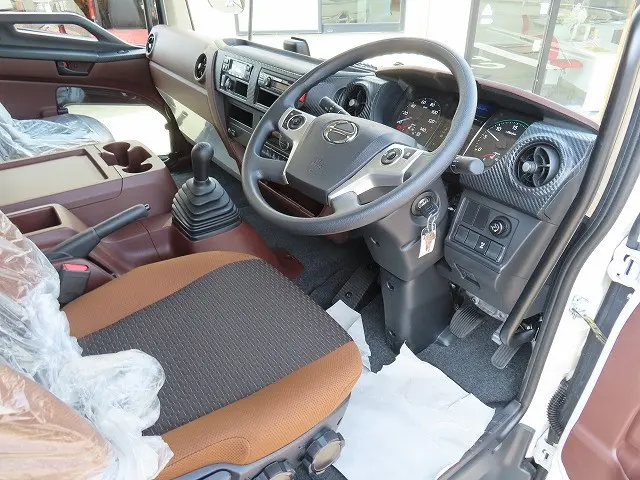 日野 レンジャー 2KG-FD2ABG(2WD)の写真8