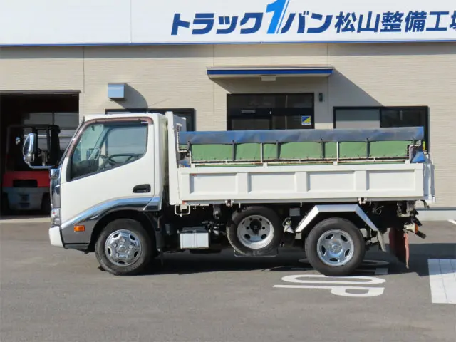 日野 デュトロ 2RG-XZU600T(2WD)の写真4