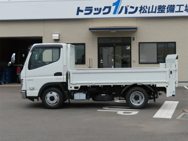 三菱 キャンター 2RG-FBA20(2WD)の写真4