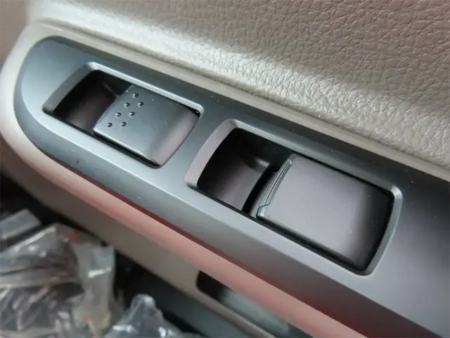 三菱 キャンター 2RG-FBA20(2WD)の写真18