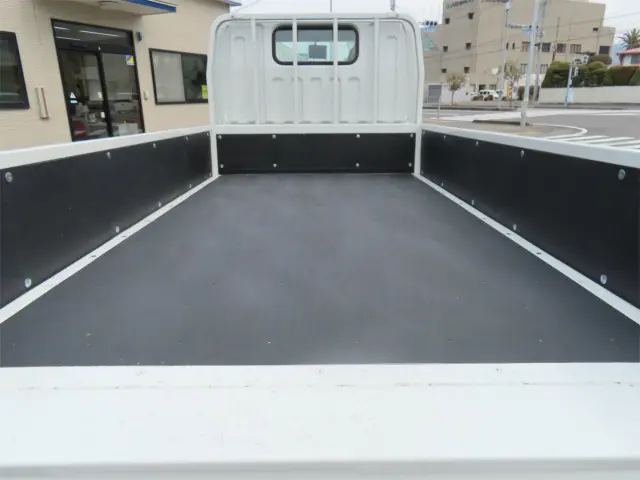 三菱 キャンター 2RG-FBA20(2WD)の写真25