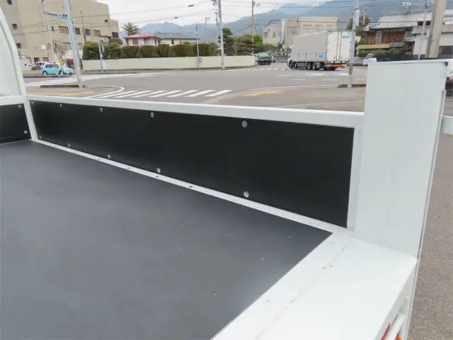 三菱 キャンター 2RG-FBA20(2WD)の写真29