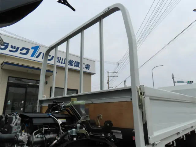 三菱 キャンター 2RG-FBA20(2WD)の写真33