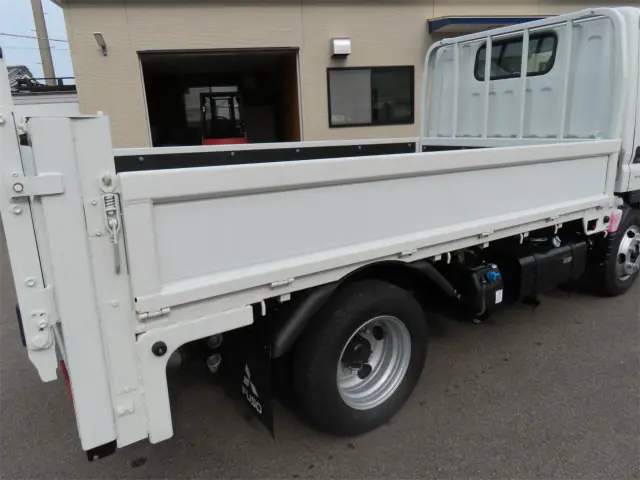 三菱 キャンター 2RG-FBA20(2WD)の写真33