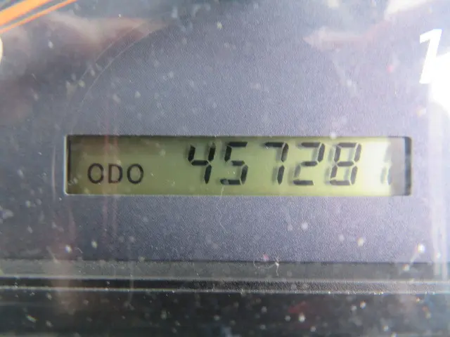 いすゞ ギガ QKG-CXZ77AT(6x4)の写真13