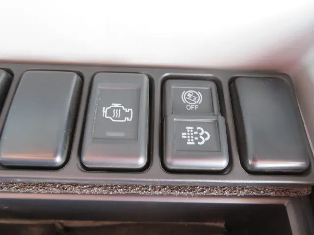 いすゞ ギガ QKG-CXZ77AT(6x4)の写真16