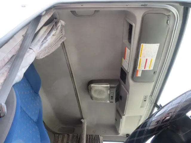 いすゞ ギガ QKG-CXZ77AT(6x4)の写真22