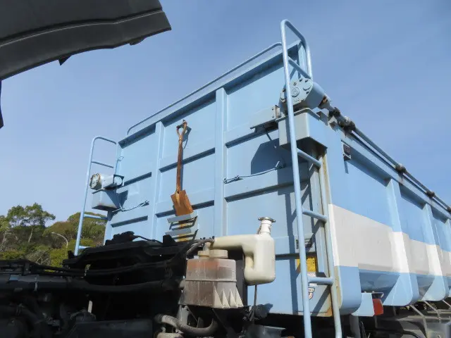 いすゞ ギガ QKG-CXZ77AT(6x4)の写真35