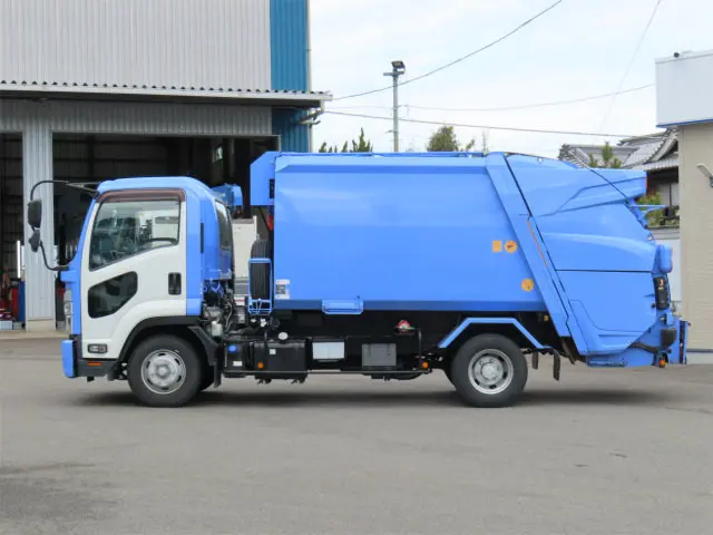いすゞ フォワード 2PG-FRR90S2(2WD)の写真4