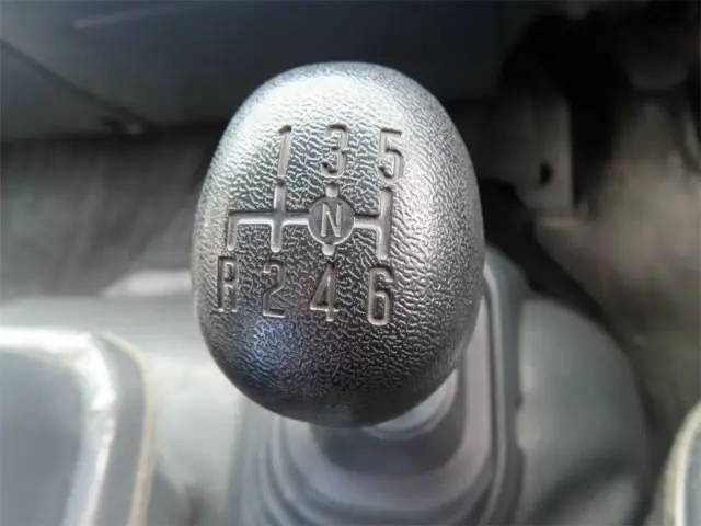 いすゞ フォワード 2PG-FRR90S2(2WD)の写真17