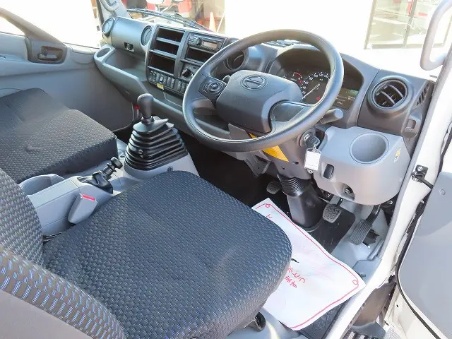 日野 デュトロ 2KG-XZU712M(2WD)の写真12