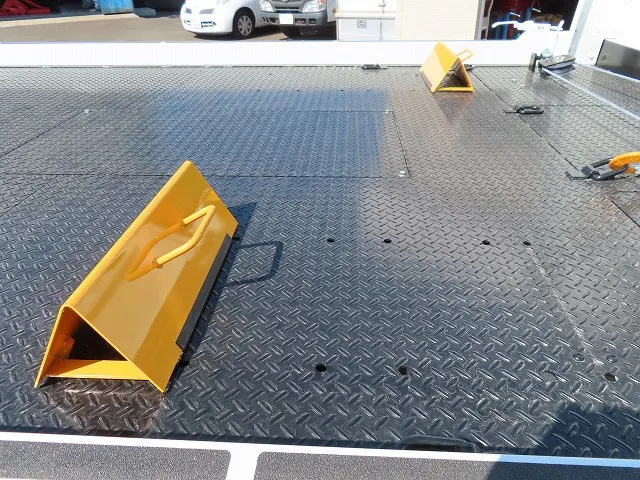 三菱 キャンター 2PG-FEB90(2WD)の写真28