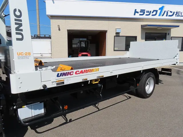 三菱 キャンター 2PG-FEB90(2WD)の写真30