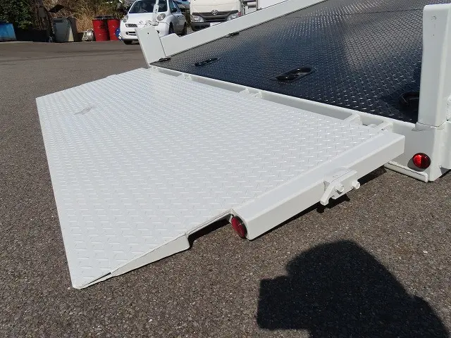 三菱 キャンター 2PG-FEB90(2WD)の写真34