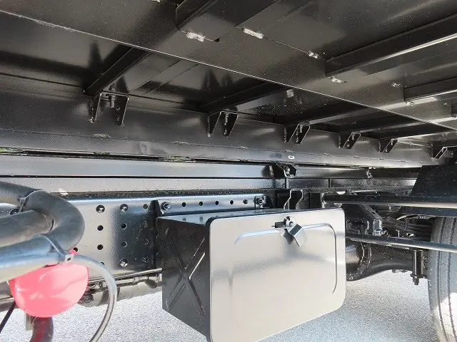 三菱 キャンター 2PG-FEB90(2WD)の写真42