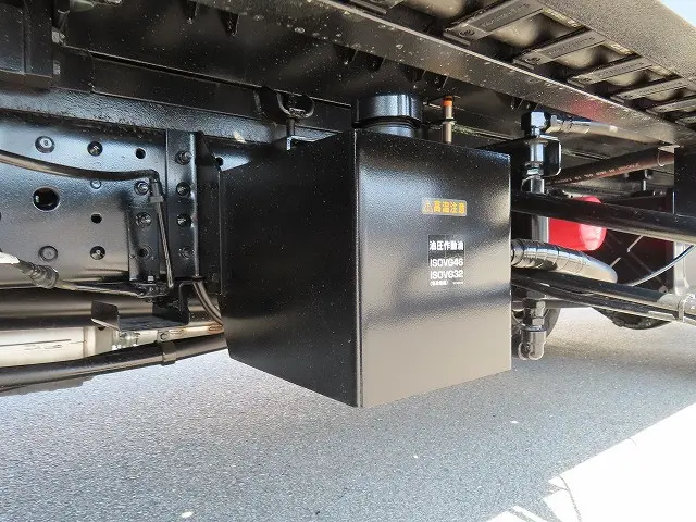 三菱 キャンター 2PG-FEB90(2WD)の写真44