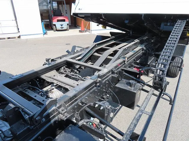 三菱 キャンター 2PG-FEB90(2WD)の写真50