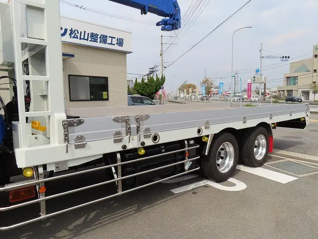 三菱 ファイター 2DG-FQ62F(6x4)の写真28