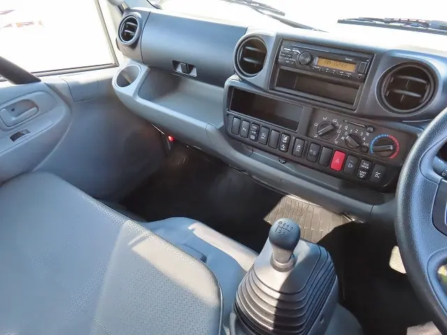 トヨタ ダイナ 2KG-XZU605A(2WD)の写真14