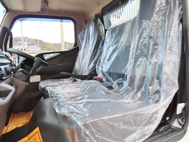 三菱 キャンター 2RG-FBA60(2WD)の写真11