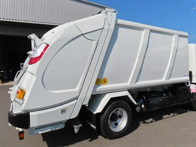 三菱 キャンター 2PG-FEB60(2WD)の写真31