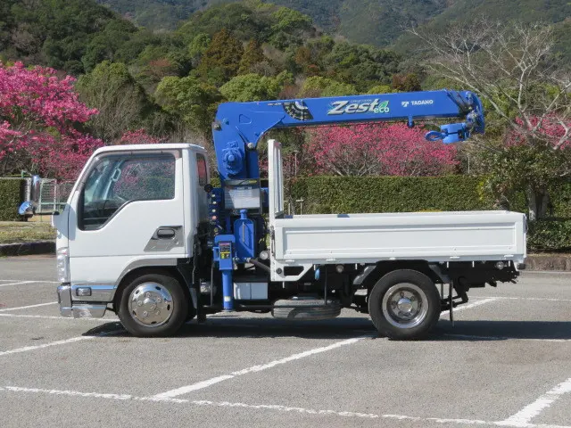 いすゞ エルフ TKG-NKR85A(2WD)の写真4