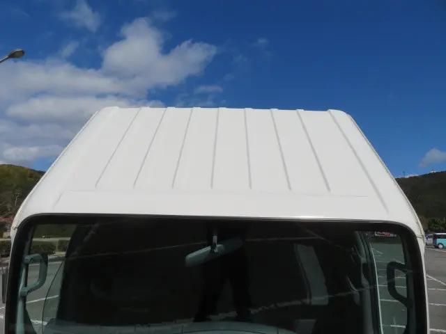 いすゞ エルフ TKG-NKR85A(2WD)の写真7