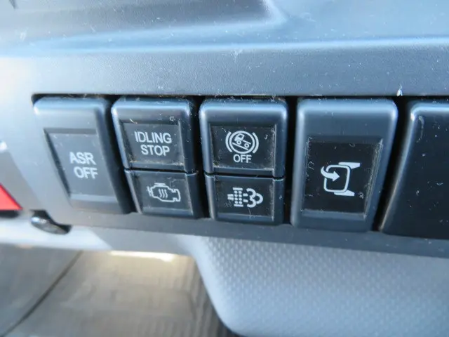 いすゞ エルフ TKG-NKR85A(2WD)の写真14