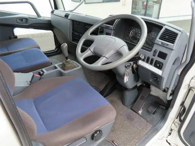 三菱 ファイター QKG-FK72FZ(2WD)の写真10