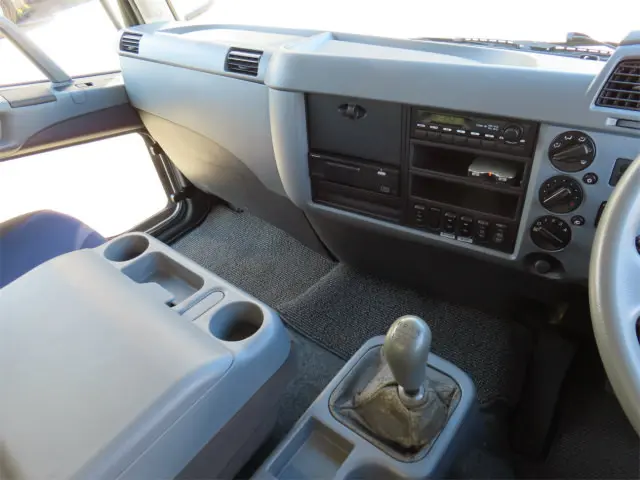 三菱 ファイター QKG-FK72FZ(2WD)の写真15