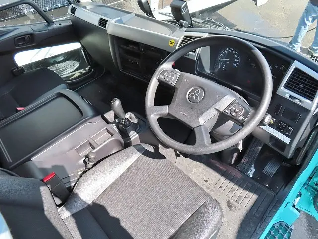 三菱 ファイター 2KG-FK72FZ(2WD)の写真3